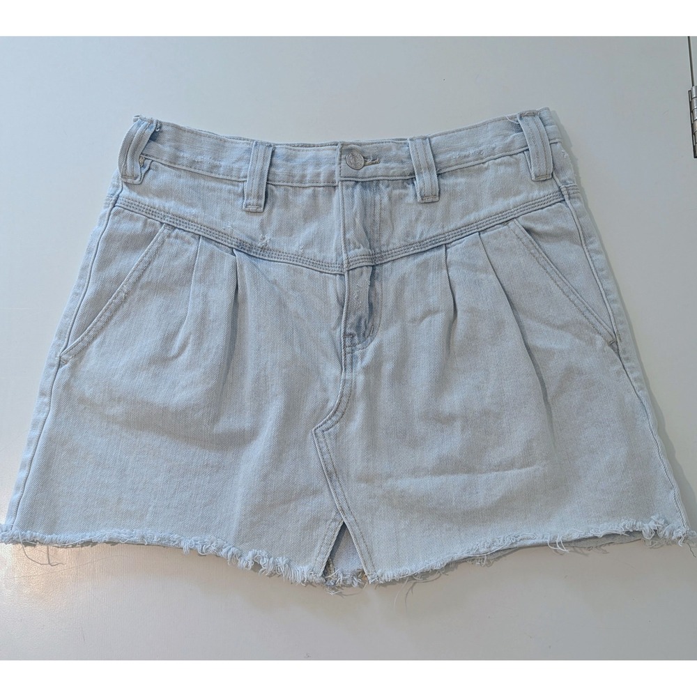 We The Free Free People Light Wash Pleated Denim Mini Skirt Raw Hem Size 28